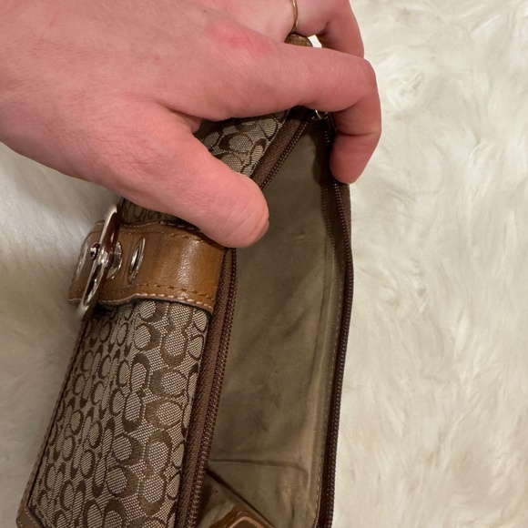 Coach Buckle Wallet - Picture 3 of 5